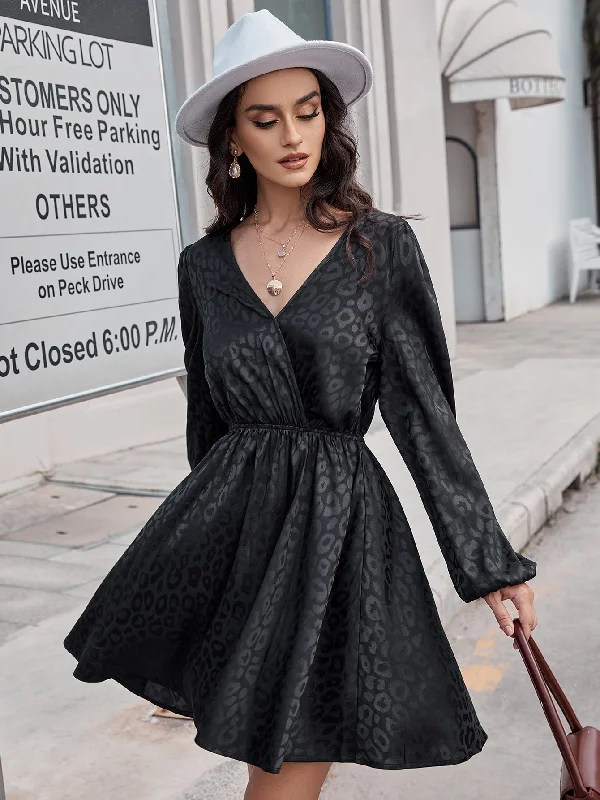 Fresh And Fashionable Plain Long Sleeve V Neck Flared High Waist Midi Dress