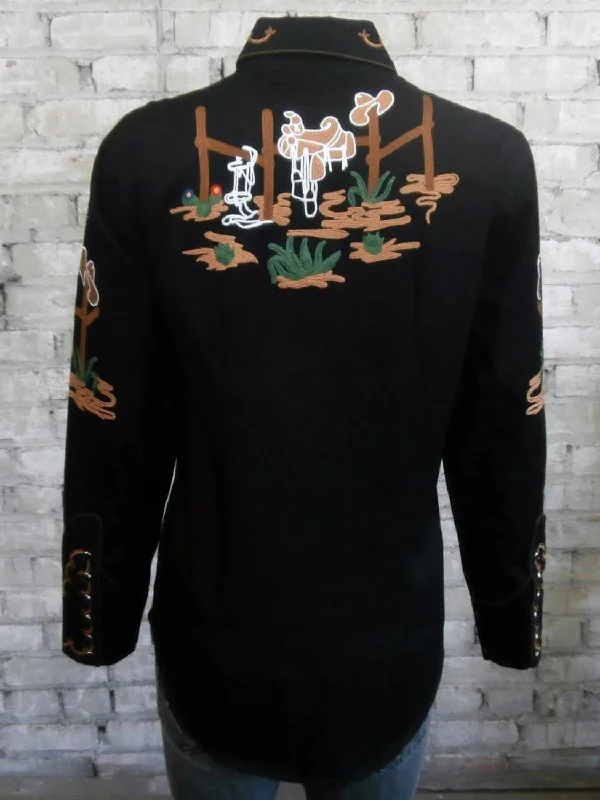 Dressing Tips Rockmount Womens Black 100% Cotton Vintage Cactus & Boots L/S Shirt