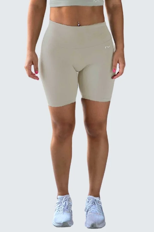 High Street Series W Sunsoft Flow Shorts 8" - Sand
