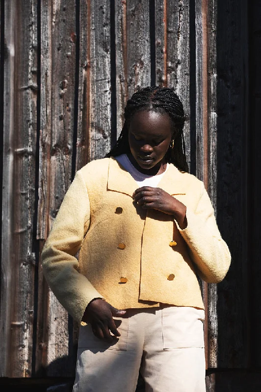 Easy-to-Wear Vanessa Hansen Solvi Jacket