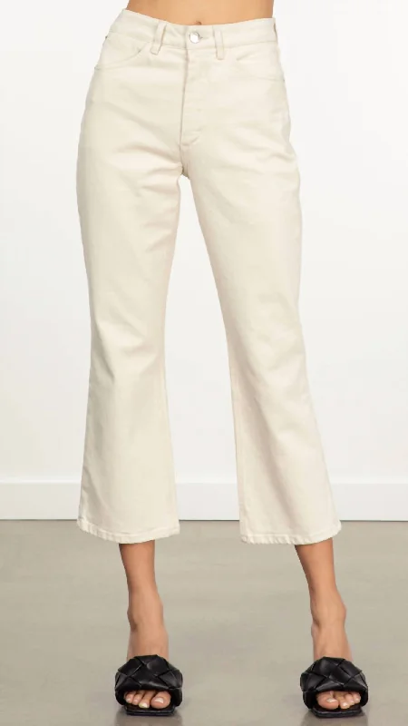 Minimalism Crop Flare Jean In Earhart