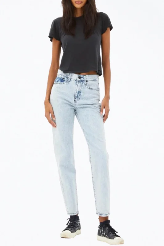 Leisure Travel Leather Pocket High-Rise Tapered Jeans In Light Blue
