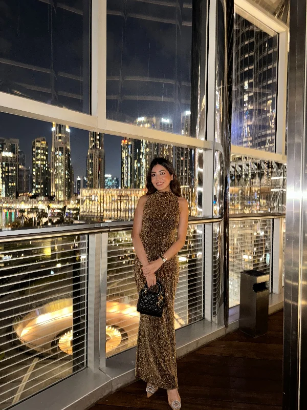 End Of The Year Cerai Halterneck Sequined Party Dress in Gold