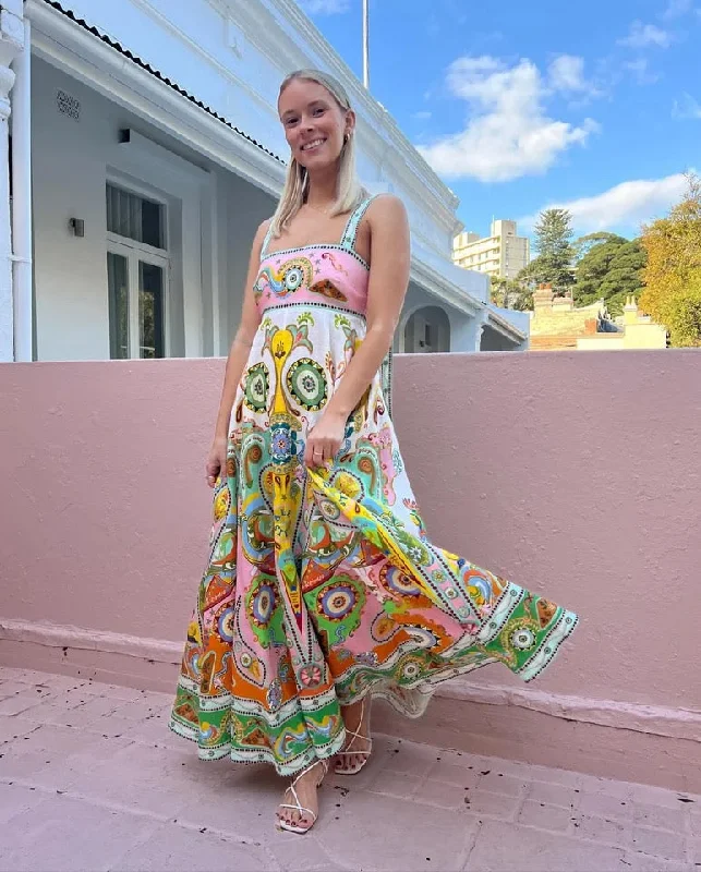 Short Design Kiala Printed Luxe Holiday Dress