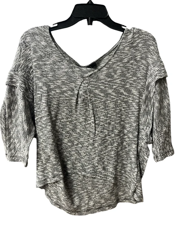 Simple Matching Athletic Top Short Sleeve By Alo In Grey, Size: M