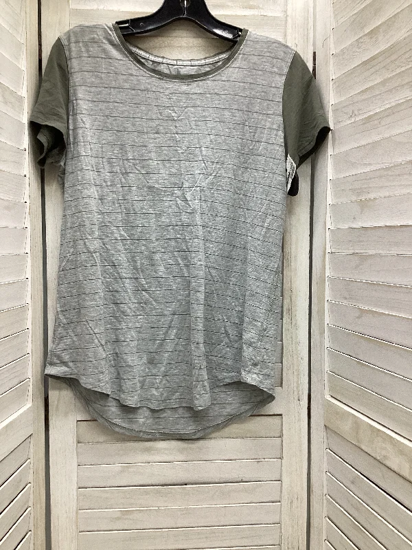 Wearable At Home Or Out Athletic Top Short Sleeve By Lululemon In Grey, Size: S