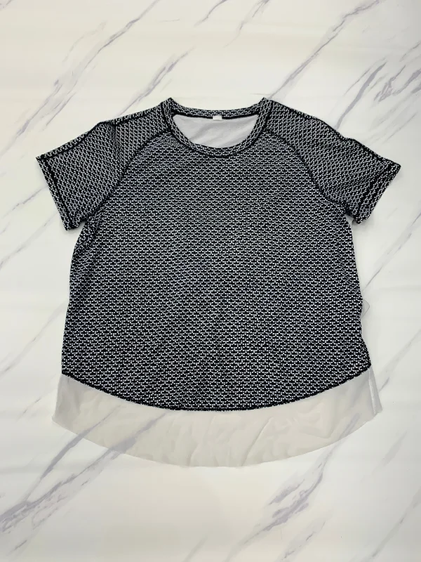 British Fashion Athletic Top Short Sleeve By Lululemon, Size: S
