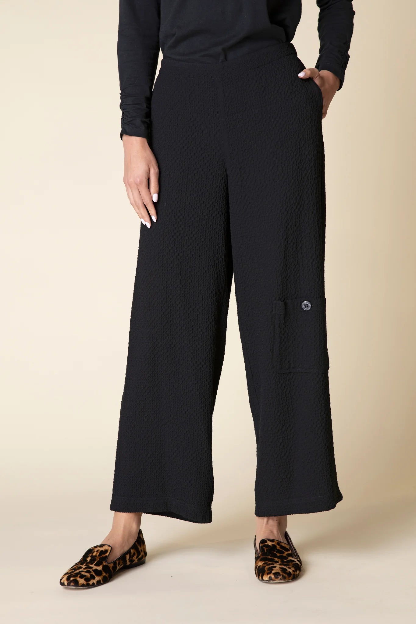 Comfortable Tops Habitat, 21378 Flat Front Ankle Pant, Black