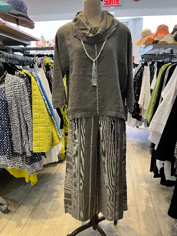 Trendy Traveler LIv by Habitat, 264221 Crop Pant, Grey