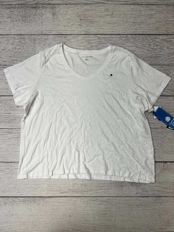 Exquisite Fabrics Top Short Sleeve Basic By Tommy Hilfiger In White, Size: 3x